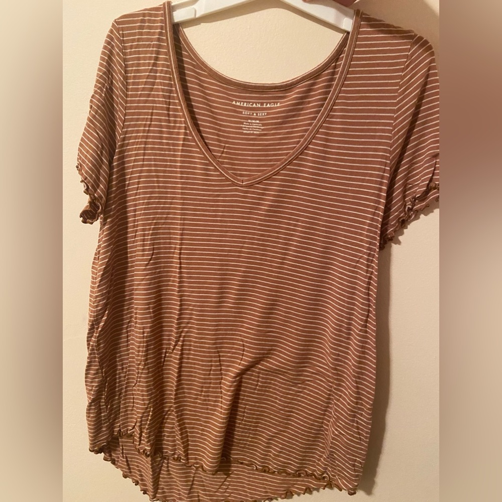 American Eagle orange and white striped short sleeve shirt